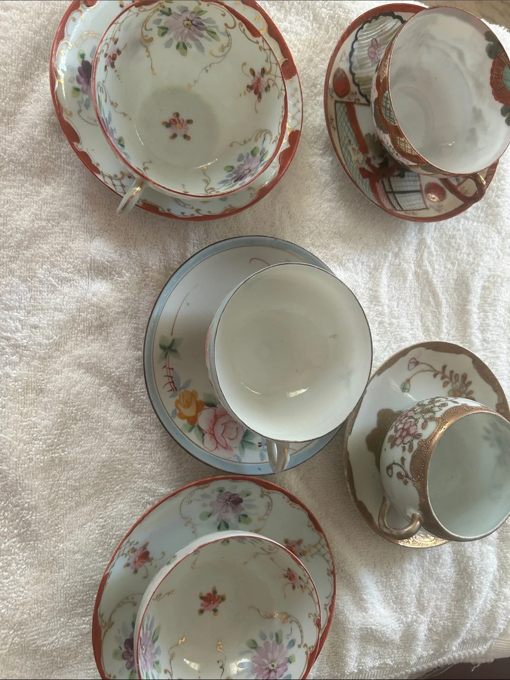 Floral Porcelain / China Tea Cups and Saucers Set - White with Red Trim